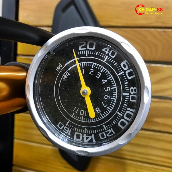 Bơm mini xe đạp GIYO GM-642 có đồng hồ đo áp suất | Lazada.vn